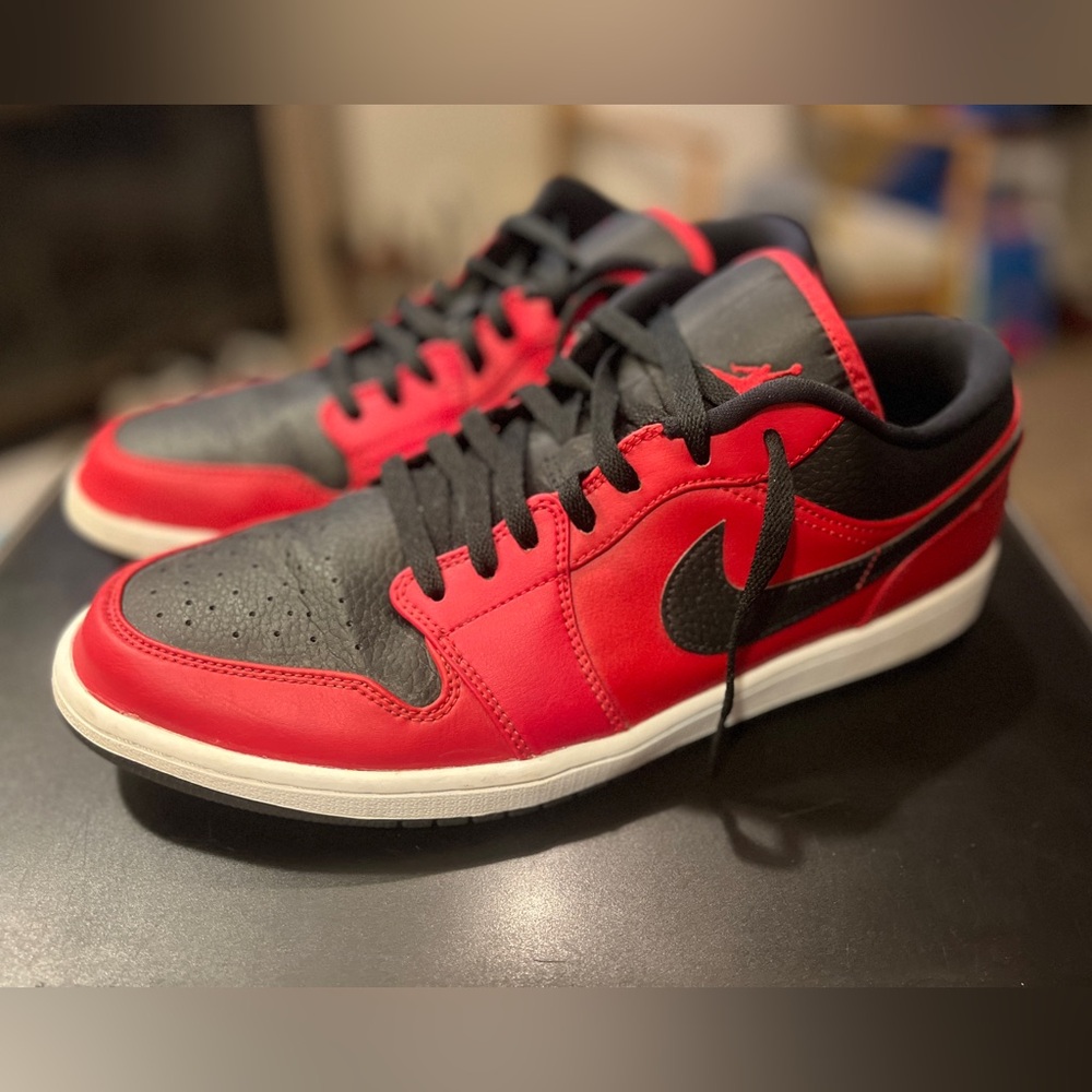 Nike Air Jordan 1 Low Reverse Bred Gym Red Size 13